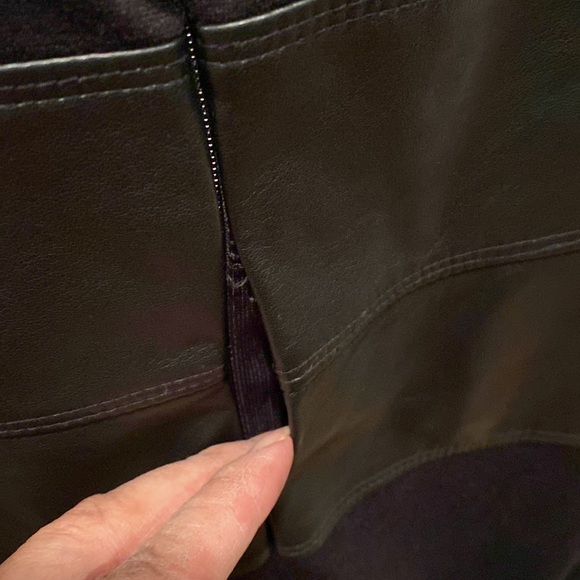 Black dress - Picture 5 of 5